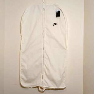 NWT Nike Garment / Suit  Carrier Travel